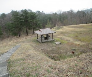 三平山広場の炊事場