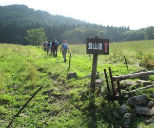 上蒜山登山口へ