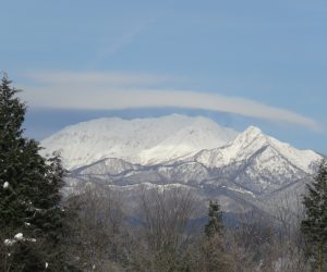 １/18 大山烏ヶ山　大山の上に吊るし雲