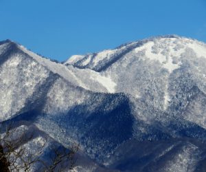 ２/14 皆ヶ山（右）と二股（左）