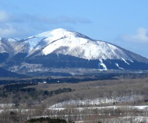 ２/18 三平山 酪大牧草地より