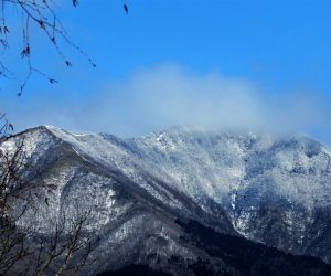 3/17　上蒜山　蒜山に名残雪　まだ1～2度はあるかな