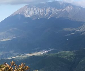 三平山から大山を望む